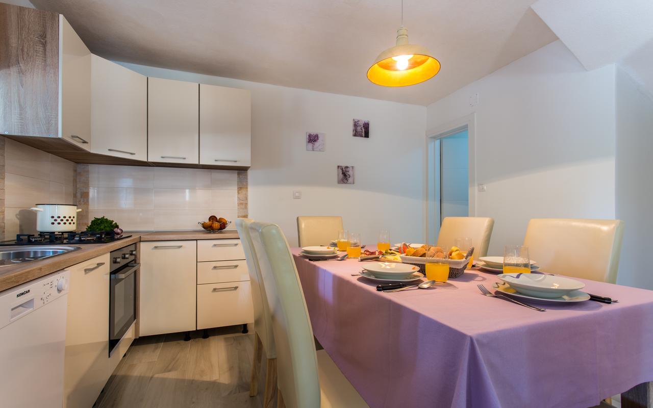 Holiday House Anabella Veglia Exterior foto