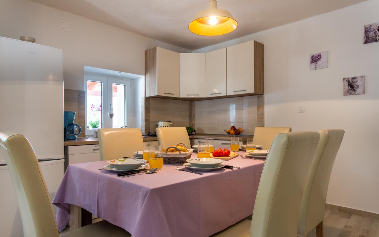 Holiday House Anabella Veglia Exterior foto